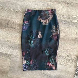 H&M dark green pink floral midi pencil skirt size 4